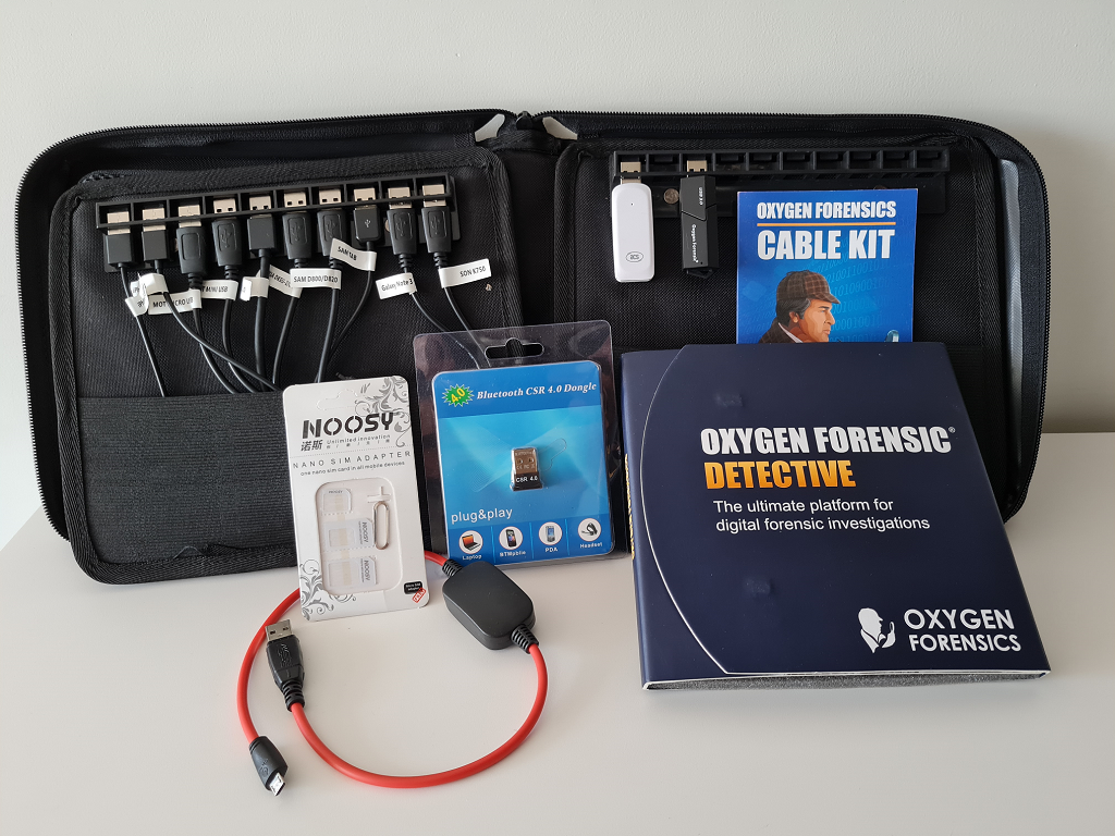 Oxygen Forensics Cable set